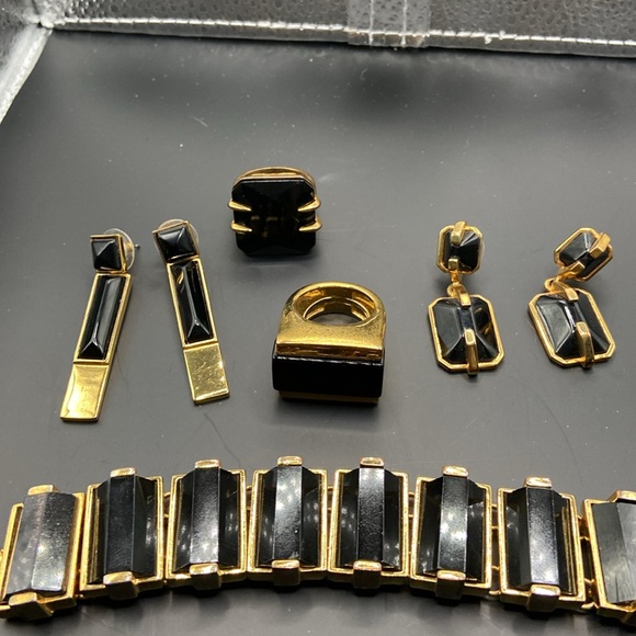 Vince camuto all set of jewelry in very good condition - Picture 3 of 4